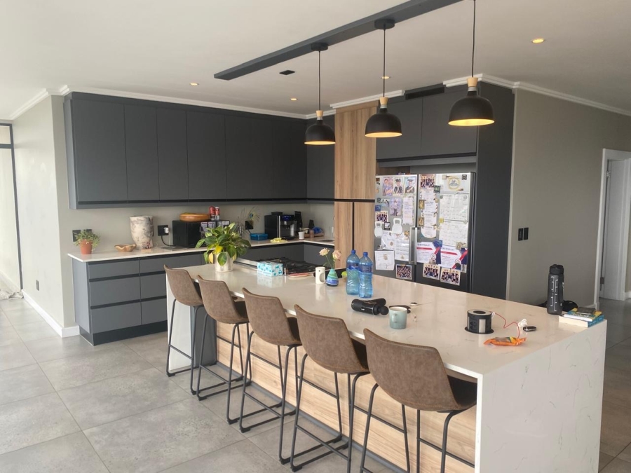 4 Bedroom Property for Sale in Le Grand Golf Estate Western Cape